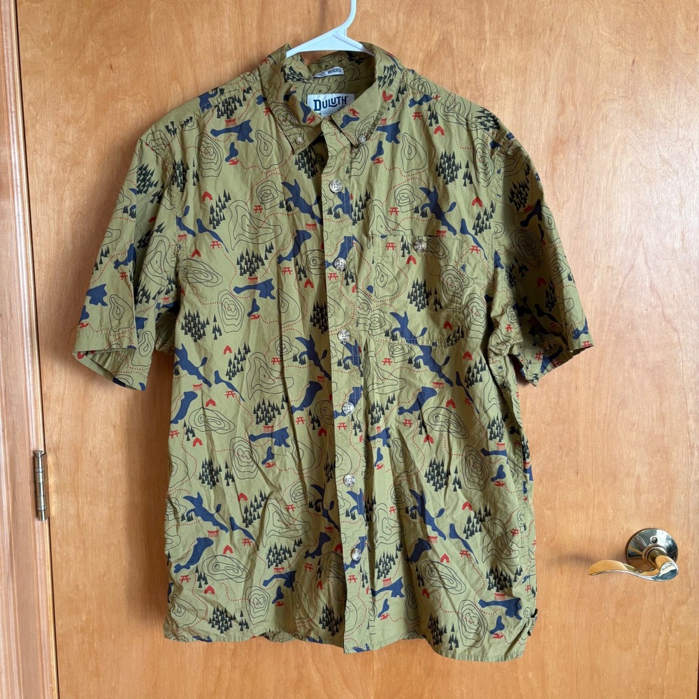 Duluth Trading Relaxed Fit Short Sleeve Button Top Medium‎ Topographic Map Print